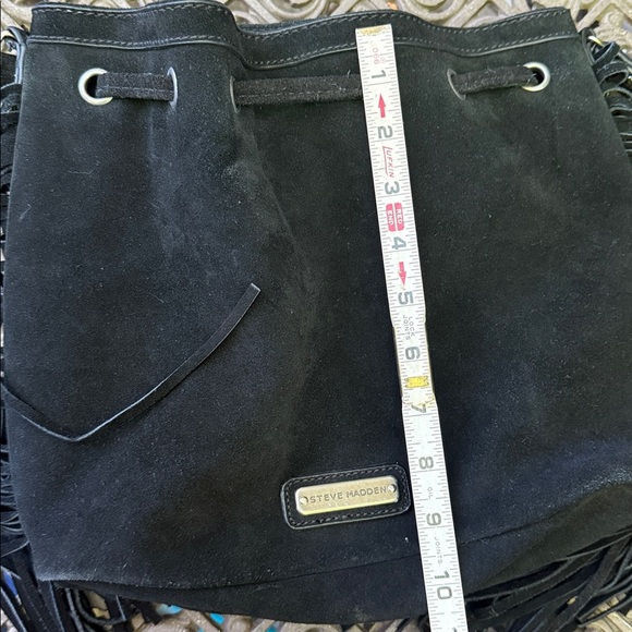 Steve Madden Black Suede Leather fringed crossbody handbag. 10”x12”x3”. Like new - Picture 5 of 6